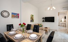 Irina Apartment